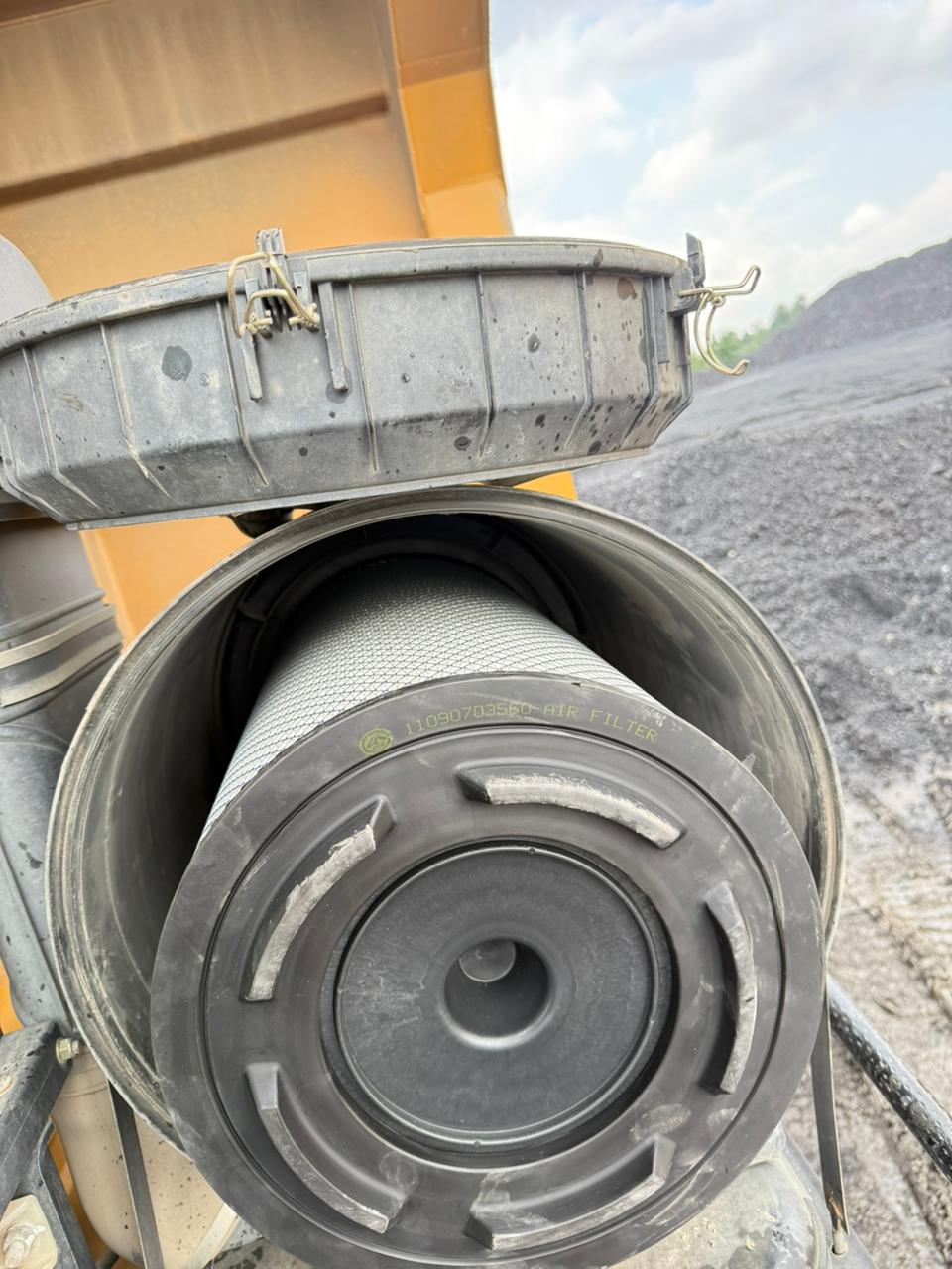 CDE Air Cleaner installed on SANY SKT80S